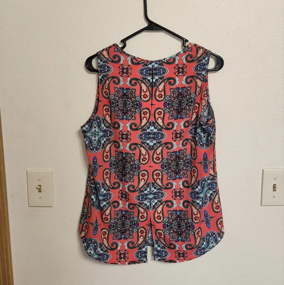 Pink Verse tank top size medium - Picture 11 of 11